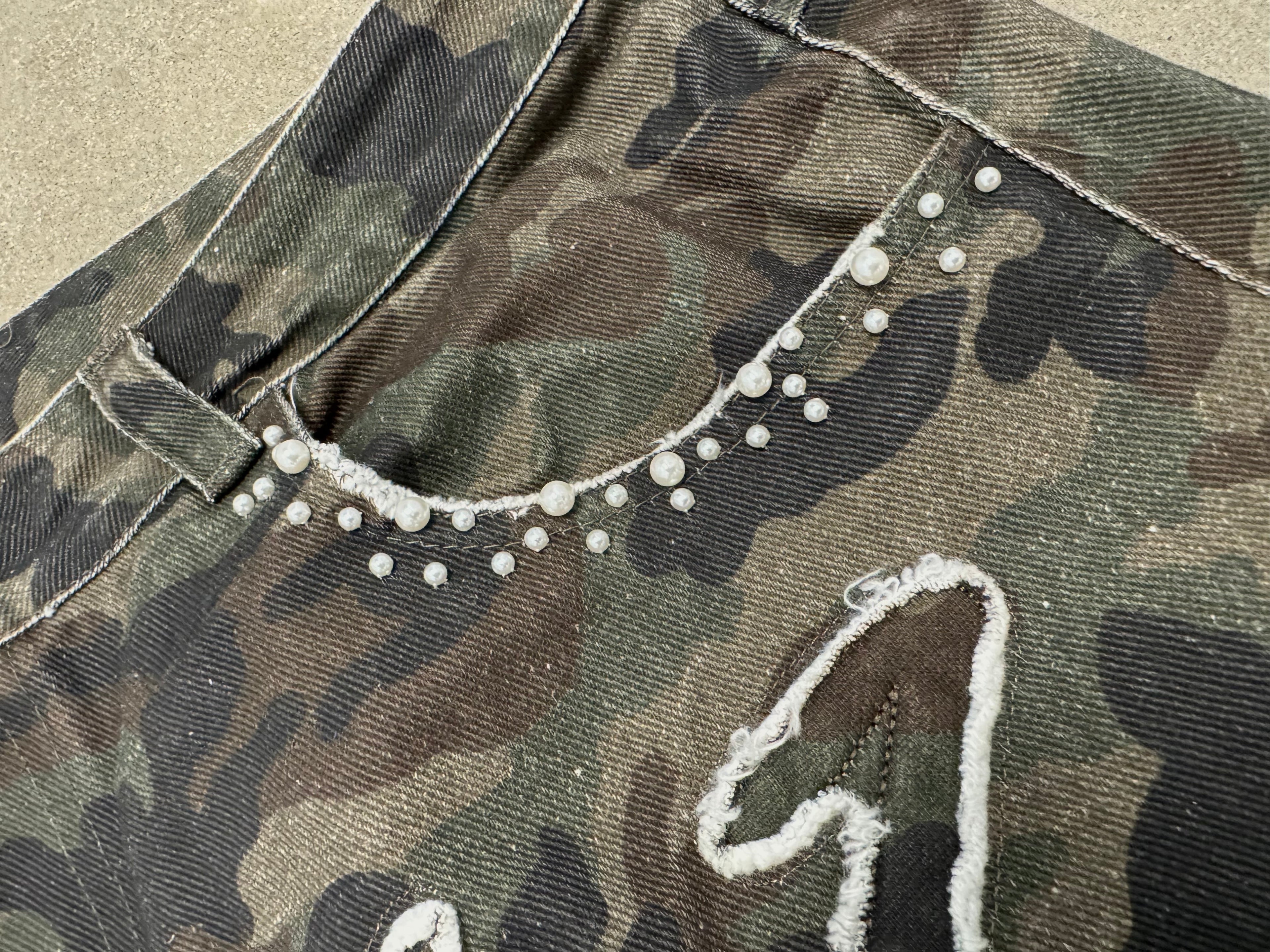 KILLAZ CARGO PANTS NON- DISTRESSED