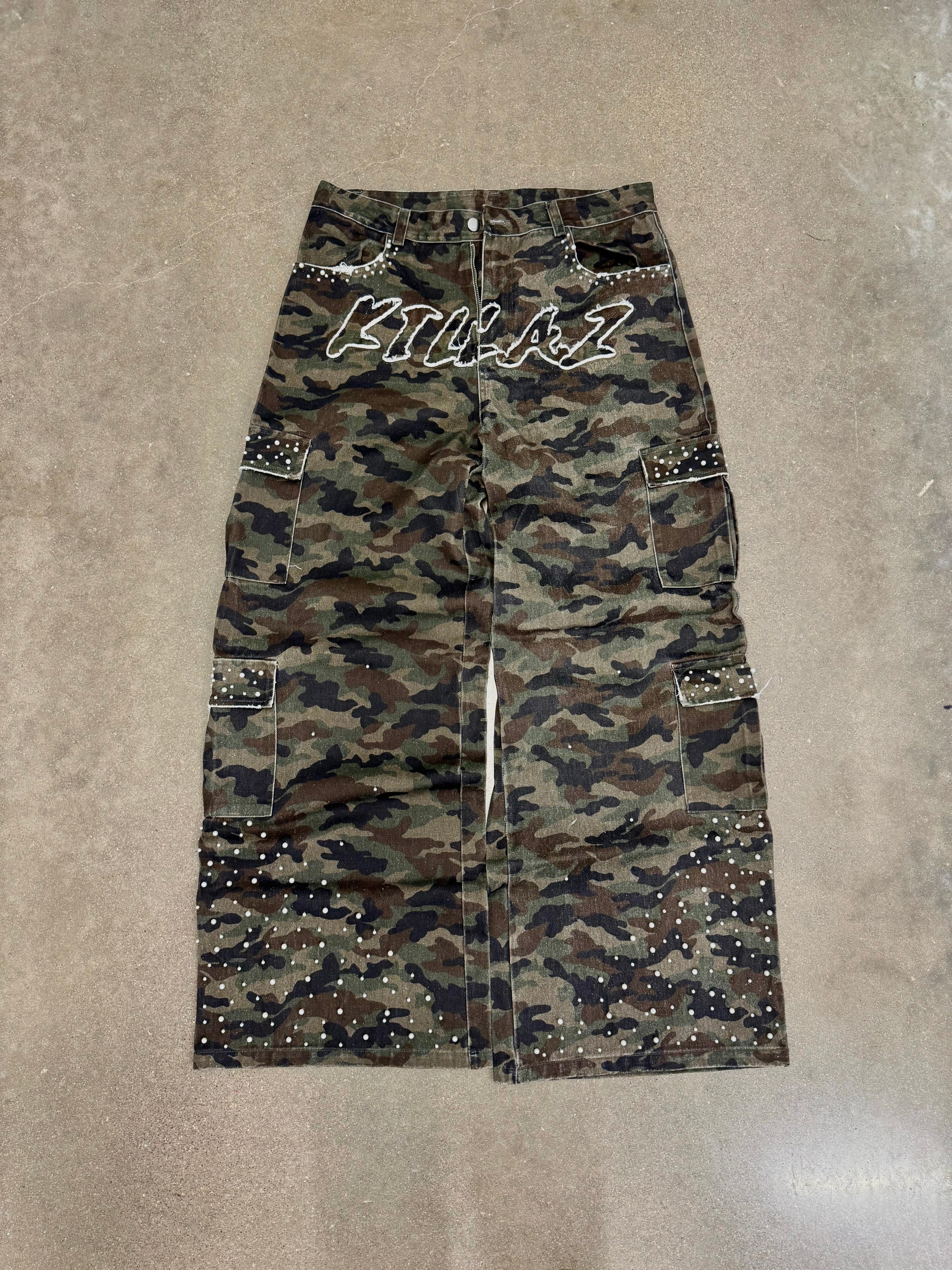 KILLAZ CARGO PANTS NON- DISTRESSED